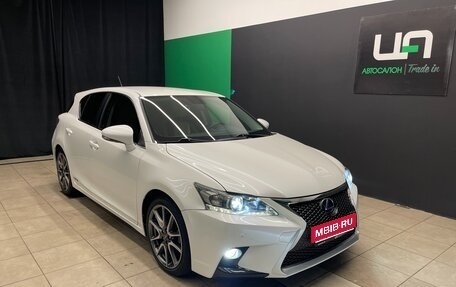 Lexus CT I рестайлинг, 2011 год, 1 800 000 рублей, 1 фотография