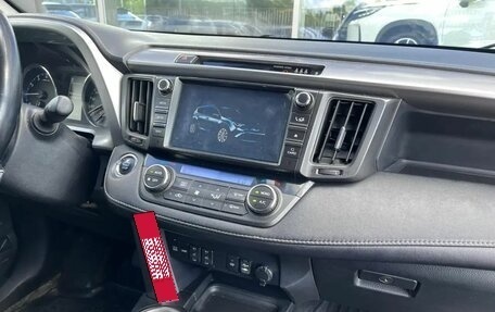 Toyota RAV4, 2017 год, 2 200 000 рублей, 13 фотография