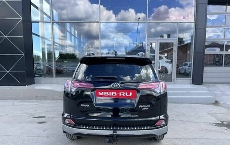 Toyota RAV4, 2017 год, 2 200 000 рублей, 6 фотография