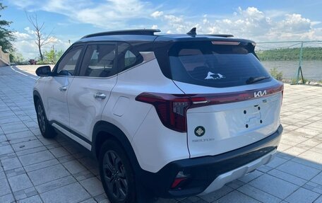 KIA Seltos I, 2023 год, 1 900 000 рублей, 4 фотография