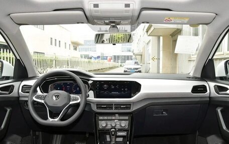 Volkswagen T-Cross I, 2022 год, 1 582 000 рублей, 12 фотография
