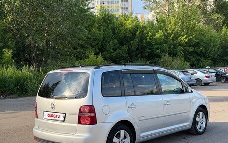 Volkswagen Touran III, 2008 год, 685 000 рублей, 3 фотография