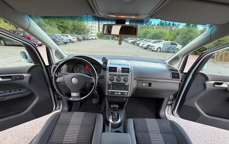 Volkswagen Touran III, 2008 год, 685 000 рублей, 10 фотография