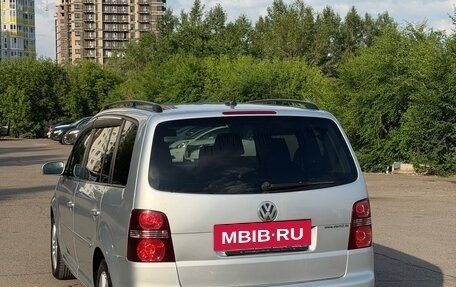 Volkswagen Touran III, 2008 год, 685 000 рублей, 5 фотография