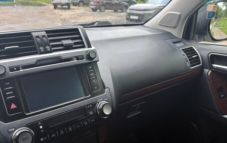 Toyota Land Cruiser Prado 150 рестайлинг 2, 2014 год, 3 650 000 рублей, 21 фотография