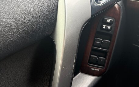 Toyota Land Cruiser Prado 150 рестайлинг 2, 2014 год, 3 650 000 рублей, 22 фотография
