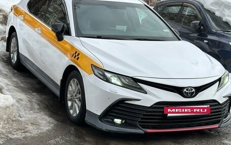 Toyota Camry, 2021 год, 2 150 000 рублей, 3 фотография