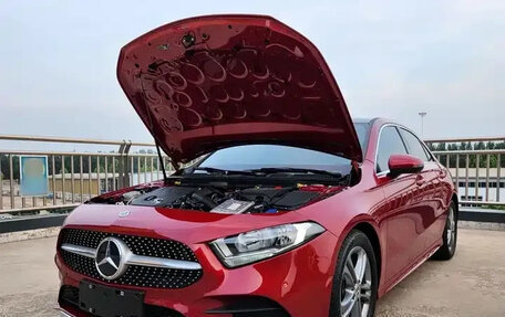 Mercedes-Benz A-Класс, 2022 год, 1 860 000 рублей, 17 фотография