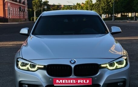 BMW 3 серия, 2018 год, 2 670 000 рублей, 2 фотография