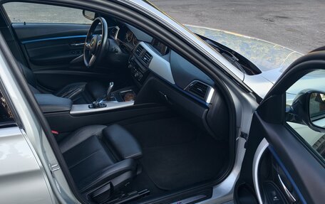 BMW 3 серия, 2018 год, 2 670 000 рублей, 36 фотография