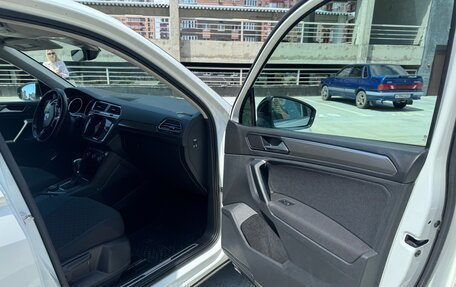 Volkswagen Tiguan II, 2019 год, 2 550 000 рублей, 12 фотография