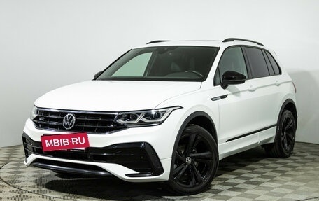 Volkswagen Tiguan II, 2021 год, 2 995 000 рублей, 2 фотография