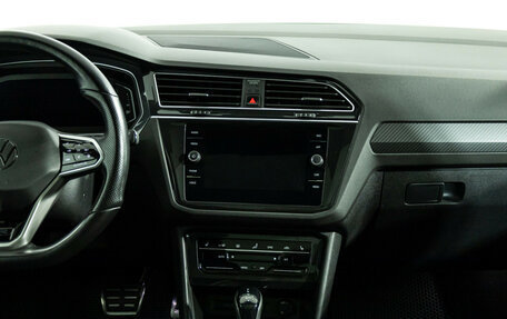 Volkswagen Tiguan II, 2021 год, 2 995 000 рублей, 14 фотография