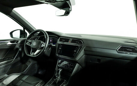 Volkswagen Tiguan II, 2021 год, 2 995 000 рублей, 9 фотография