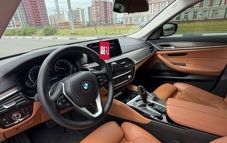 BMW 5 серия, 2017 год, 3 380 000 рублей, 10 фотография