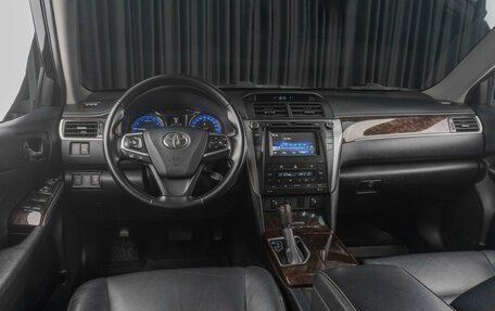 Toyota Camry, 2015 год, 2 269 000 рублей, 6 фотография