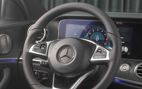 Mercedes-Benz E-Класс, 2017 год, 2 469 000 рублей, 23 фотография