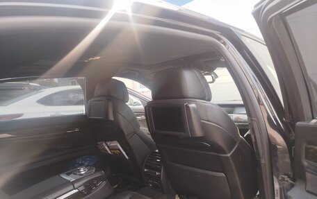 BMW 7 серия, 2012 год, 1 540 000 рублей, 13 фотография