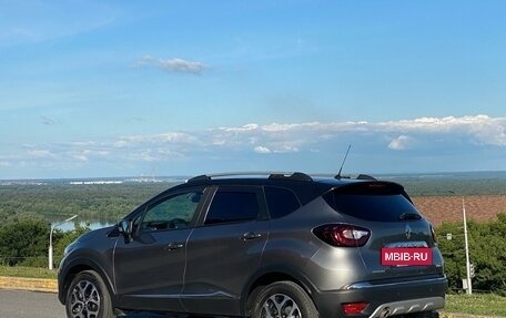 Renault Kaptur I рестайлинг, 2017 год, 1 650 000 рублей, 4 фотография