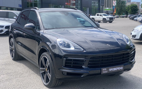 Porsche Cayenne III, 2022 год, 8 990 000 рублей, 3 фотография