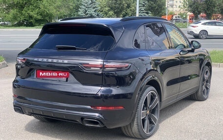 Porsche Cayenne III, 2022 год, 8 990 000 рублей, 6 фотография