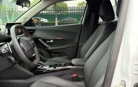Peugeot 2008 II, 2024 год, 1 420 000 рублей, 8 фотография