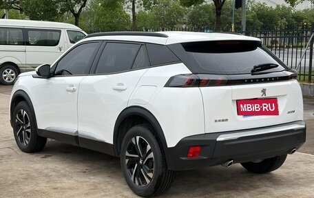 Peugeot 2008 II, 2024 год, 1 420 000 рублей, 4 фотография