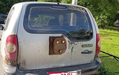 Chevrolet Niva I рестайлинг, 2005 год, 60 000 рублей, 4 фотография