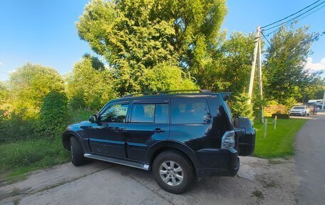 Mitsubishi Pajero IV, 2019 год, 4 000 000 рублей, 2 фотография