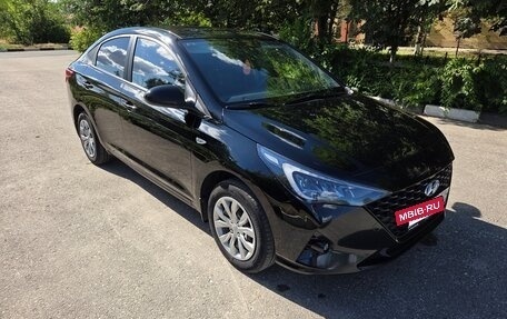 Hyundai Solaris II рестайлинг, 2020 год, 1 650 000 рублей, 6 фотография