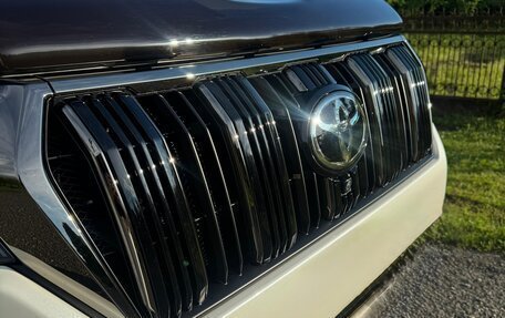 Toyota Land Cruiser Prado 150 рестайлинг 2, 2021 год, 10 000 000 рублей, 9 фотография