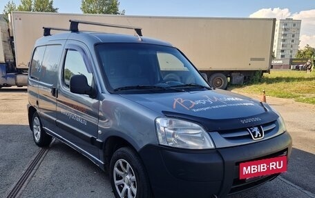 Peugeot Partner II рестайлинг 2, 2010 год, 375 000 рублей, 2 фотография
