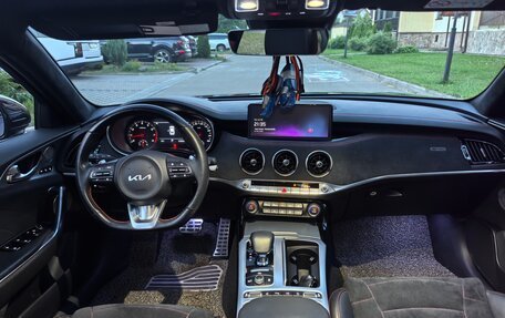 KIA Stinger I, 2022 год, 3 690 000 рублей, 16 фотография