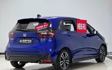 Honda Fit, 2022 год, 980 000 рублей, 6 фотография