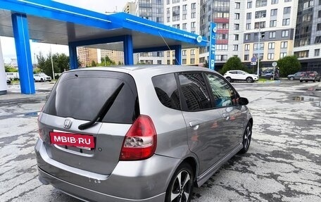 Honda Fit III, 2003 год, 375 000 рублей, 8 фотография