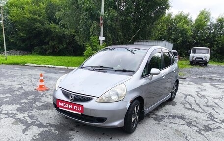 Honda Fit III, 2003 год, 375 000 рублей, 12 фотография