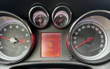 Opel Astra J, 2011 год, 930 000 рублей, 9 фотография