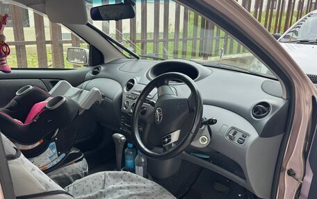 Toyota Vitz, 2000 год, 300 000 рублей, 6 фотография