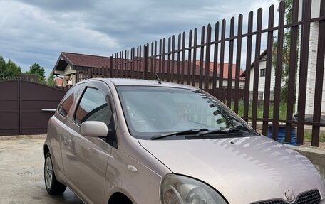 Toyota Vitz, 2000 год, 300 000 рублей, 3 фотография
