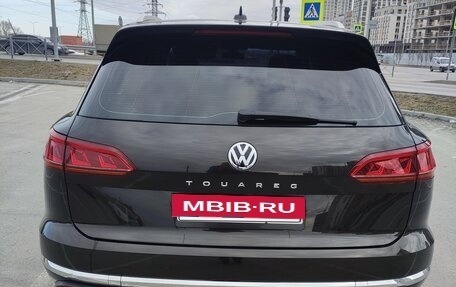 Volkswagen Touareg III, 2018 год, 3 750 000 рублей, 5 фотография