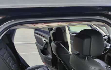 Volkswagen Touareg III, 2018 год, 3 750 000 рублей, 15 фотография