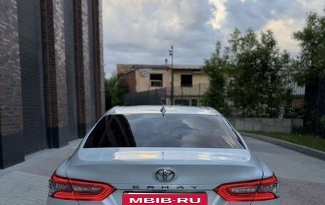 Toyota Camry, 2021 год, 3 500 000 рублей, 3 фотография