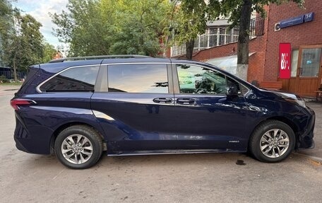 Toyota Sienna, 2020 год, 3 449 000 рублей, 4 фотография
