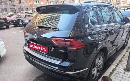Volkswagen Tiguan II, 2018 год, 1 930 000 рублей, 4 фотография
