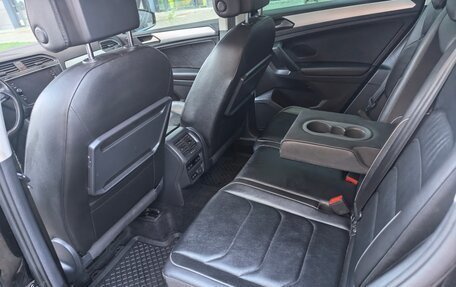 Volkswagen Tiguan II, 2018 год, 1 930 000 рублей, 16 фотография