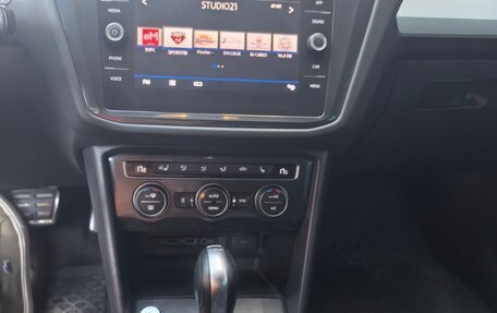 Volkswagen Tiguan II, 2018 год, 1 930 000 рублей, 19 фотография