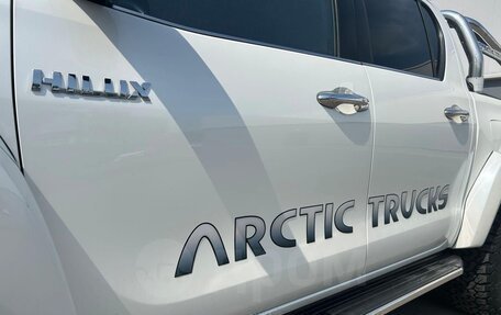 Toyota Hilux VIII, 2018 год, 6 000 000 рублей, 9 фотография
