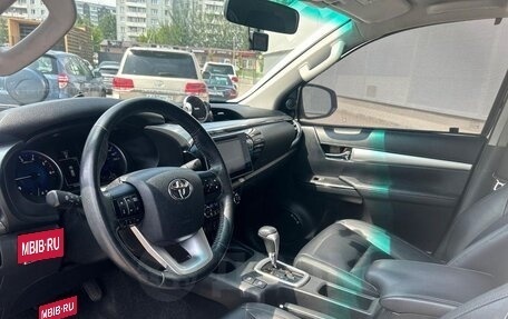 Toyota Hilux VIII, 2018 год, 6 000 000 рублей, 12 фотография