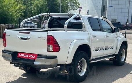 Toyota Hilux VIII, 2018 год, 6 000 000 рублей, 5 фотография