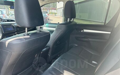 Toyota Hilux VIII, 2018 год, 6 000 000 рублей, 16 фотография